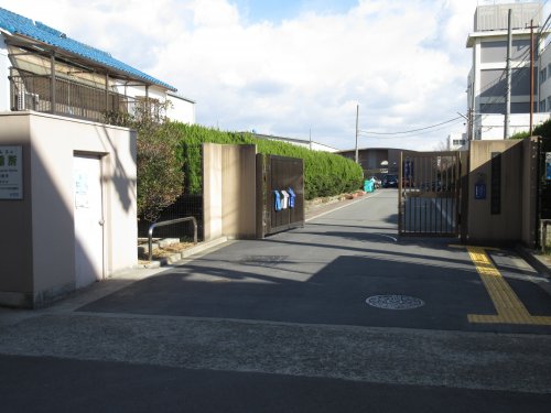 中学校　堺市立 美原西中学校（中学校）まで1013m