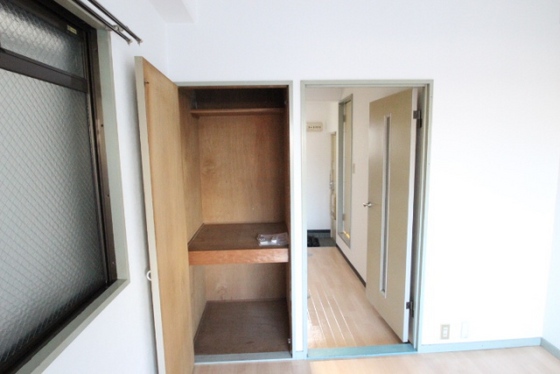 収納　※別部屋の写真です