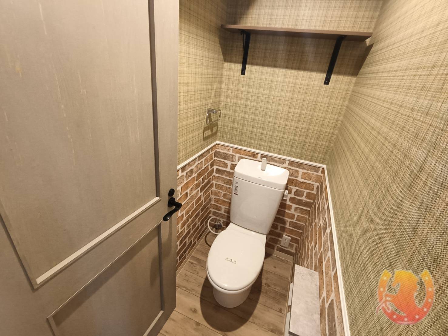 リノスタイル西明石のトイレ写真