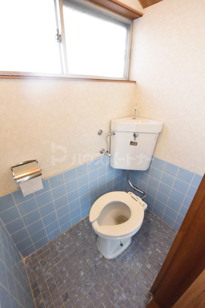 西柏台1丁目貸家のトイレ写真