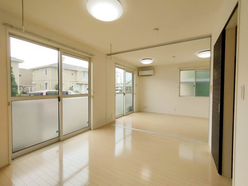 グランコートIIIの居間写真