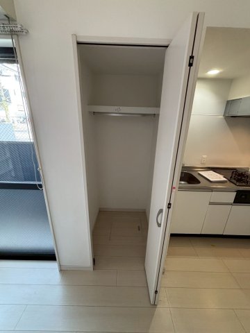 収納　同物件別部屋写真