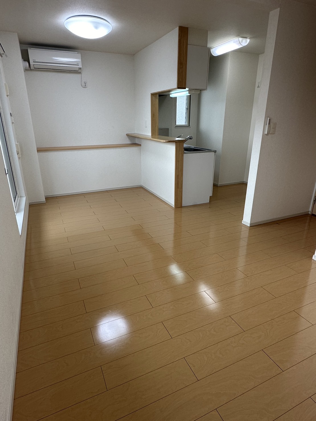 エスコート若葉Aの居間写真