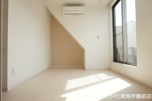 GrandticPremio熊大前の居間写真