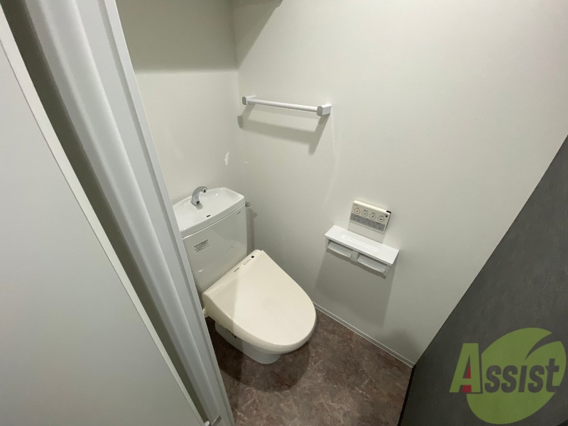 トイレ　トイレです。ウォシュレット付を探している方、おすすめです！