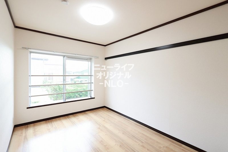 その他部屋・スペース　白を基調とした内装で明るい居室です☆