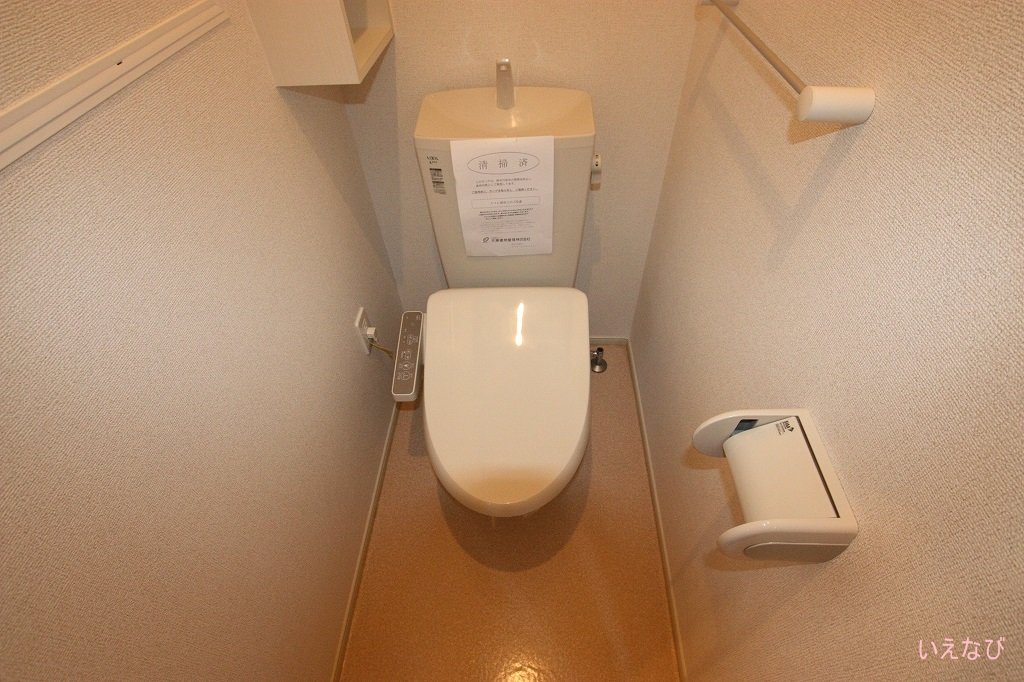 ＪＲ山陽本線 備後赤坂駅 徒歩20分 2階建 築11年のトイレ写真