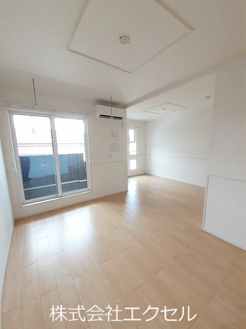 居室・リビング　13.6帖の広いLDKです。