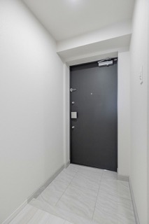 NOGATA RESIDENCE 301号室 3階の玄関写真