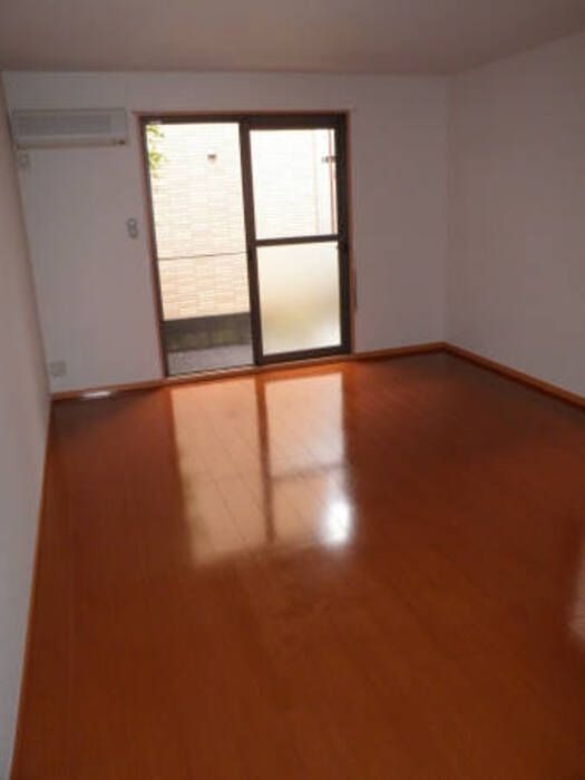居室・リビング　11帖のフローリングのお部屋です★