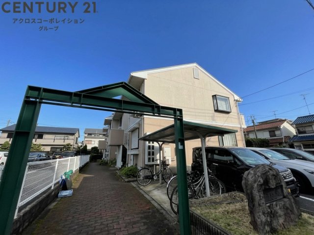 建物外観　敷地内に駐輪場があります！