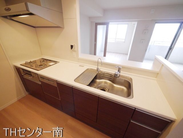 キッチン　同物件別部屋写真