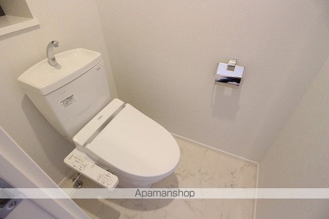 地下鉄空港線 東比恵駅 徒歩13分 14階建 築11年のトイレ写真