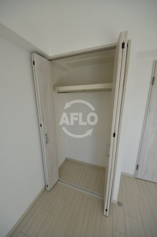 収納　ジアコスモ九条シエル　クローゼット