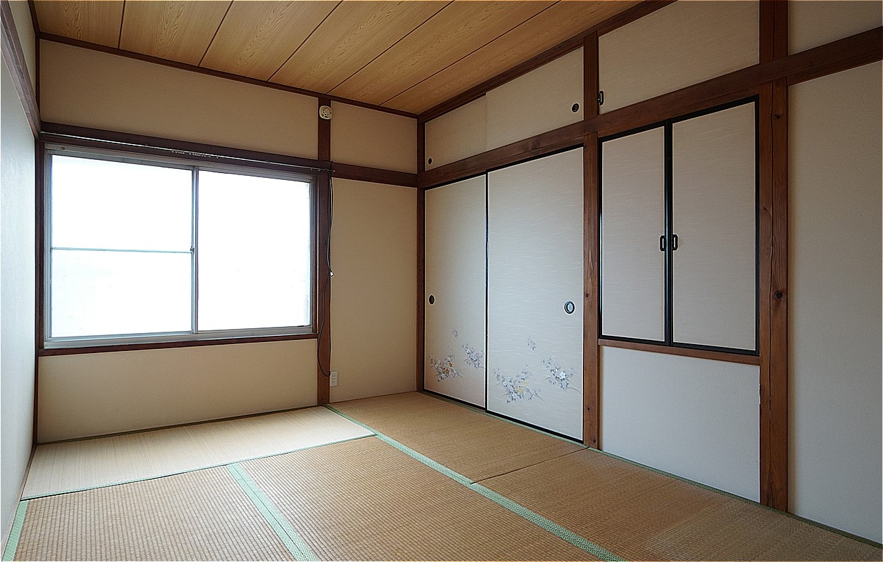 鴨居貸戸建の内装写真