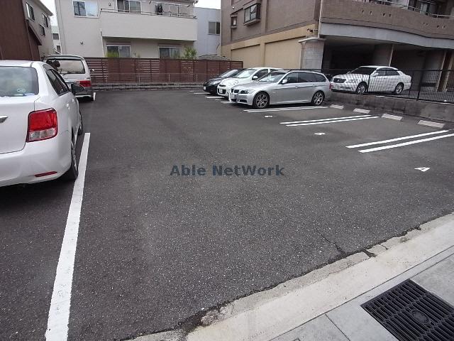 【岐阜市都通のマンションの駐車場】