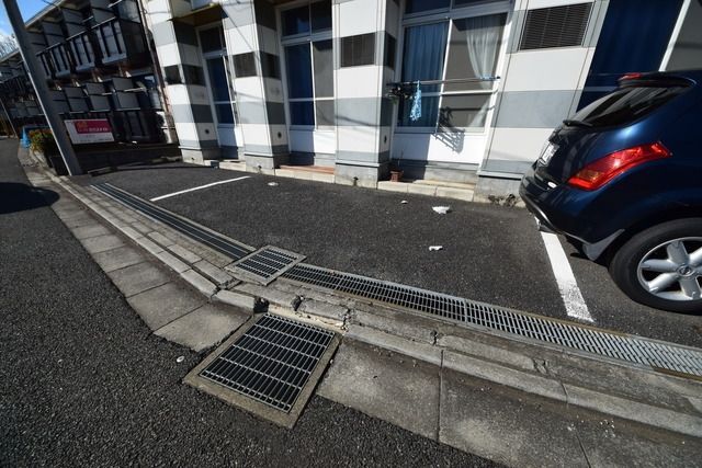 【和光市中央のマンションの駐車場】