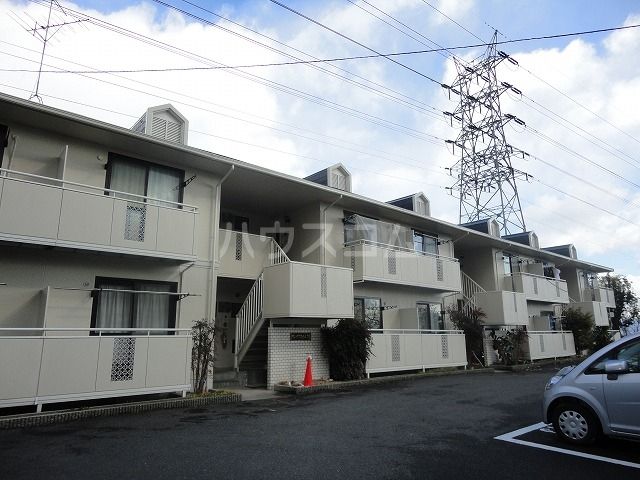 京都市西京区大枝沓掛町のアパートの建物外観