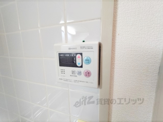 その他設備　給湯器リモコン