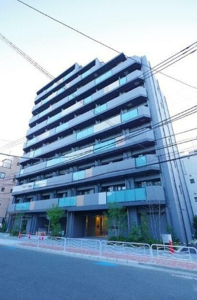 江東区新大橋のマンションの建物外観