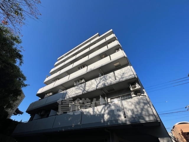 名古屋市熱田区白鳥のマンションの建物外観