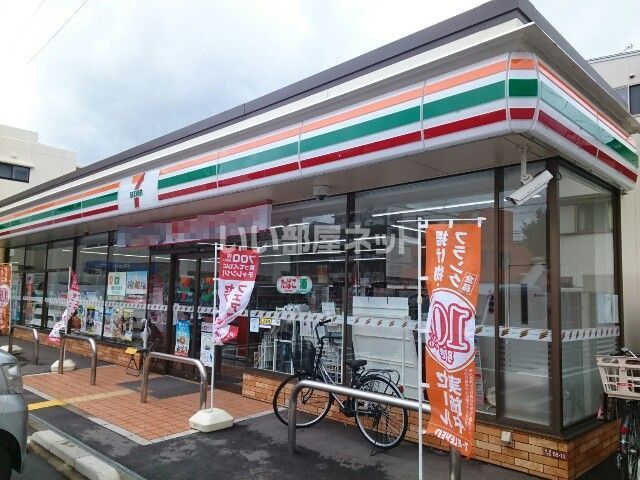 【枚方市三栗のマンションのコンビニ】