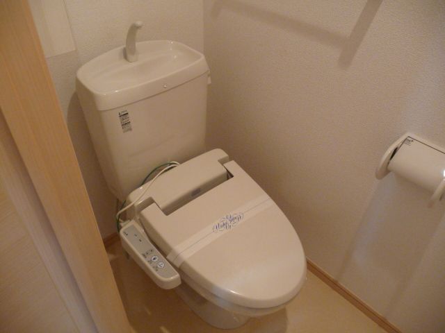 【焼津市五ケ堀之内のアパートのトイレ】