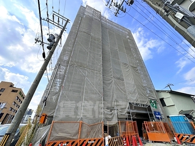 千葉・岸辺の建物外観