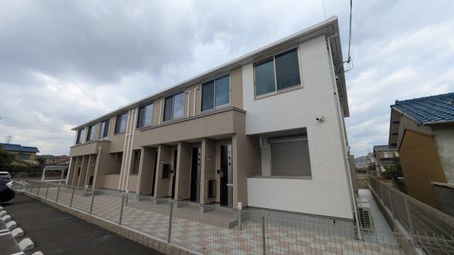 【姫路市北今宿のアパートの建物外観】