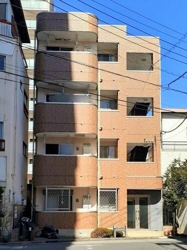 【北区田端新町のマンションの建物外観】