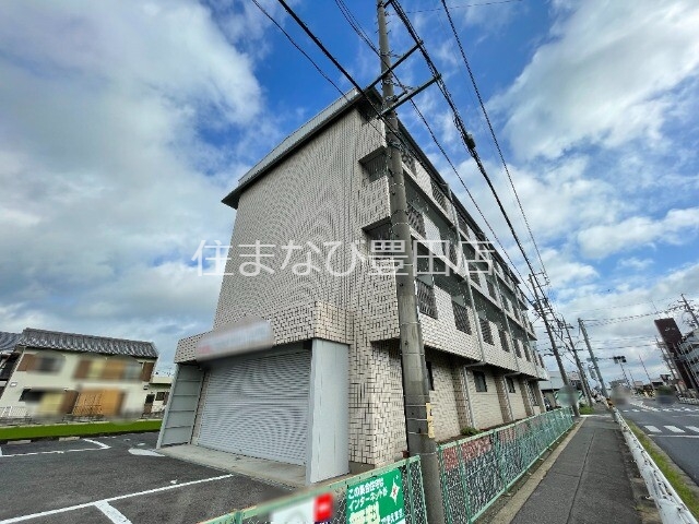 刈谷市井ケ谷町のマンションの建物外観