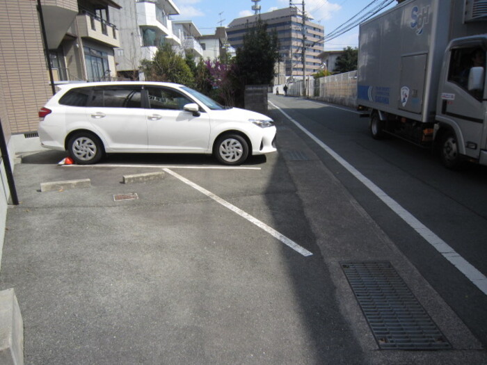 【アメニティー水前寺33号の駐車場】