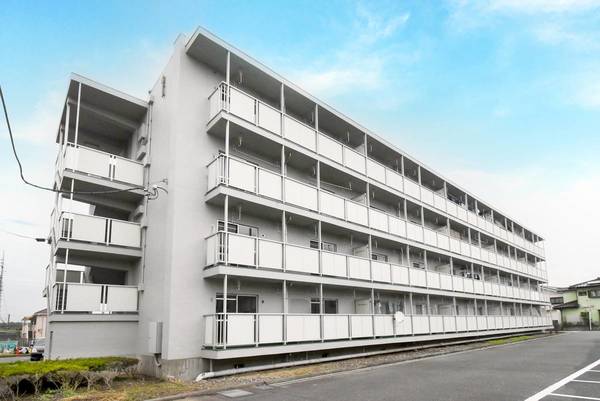 【ビレッジハウス中貫1号棟の建物外観】