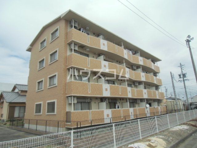 袋井市川井のマンションの建物外観