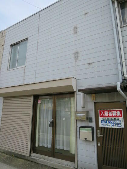 建物外観　２階部分