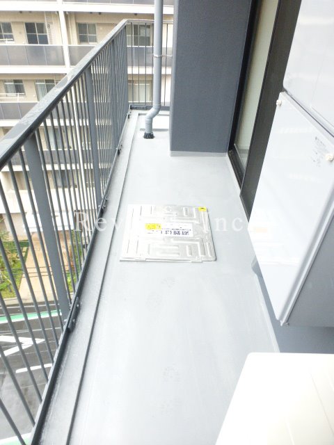 バルコニー　バルコニーが広く開放感があります