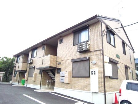 駐車場　敷地内に駐車場ございます。