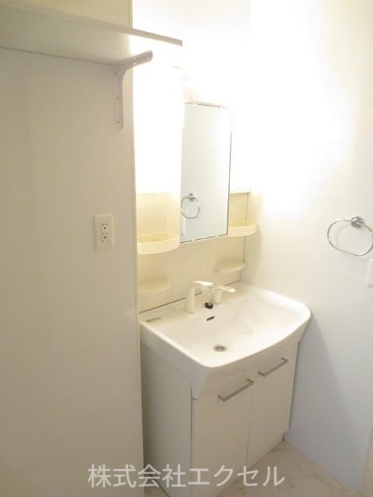 洗面設備　独立洗面台です。