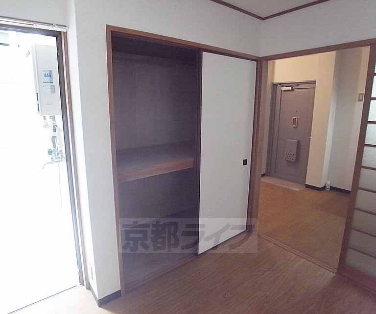 収納　奥行きと幅が充分にあります