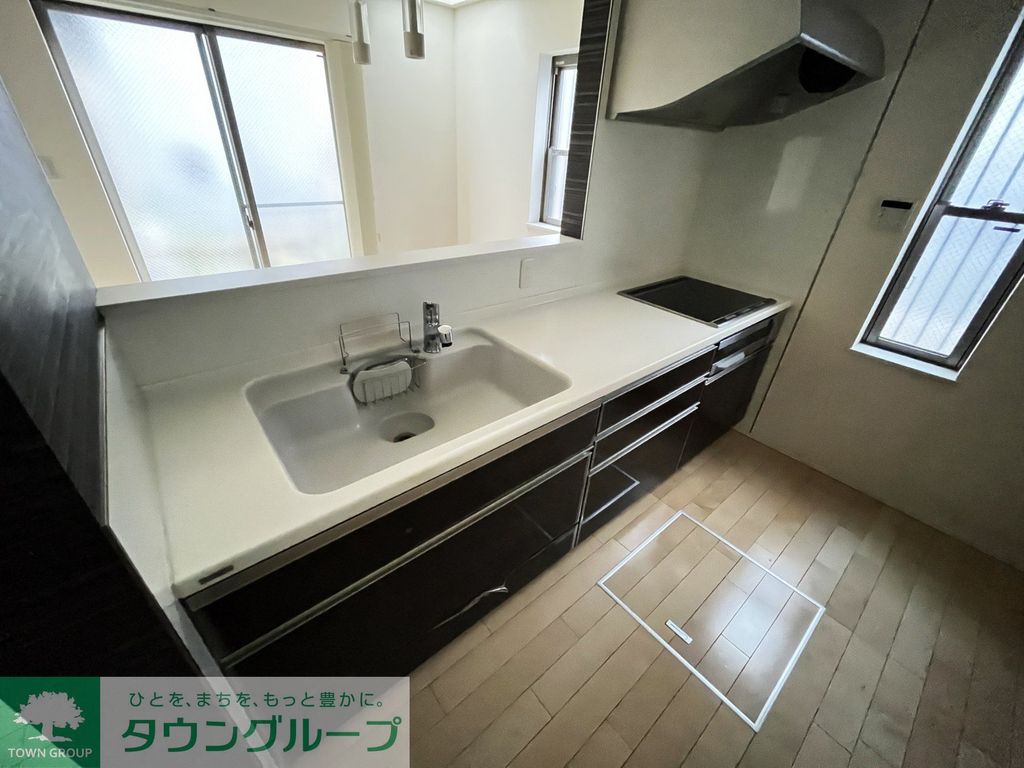 キッチン　バルコニー