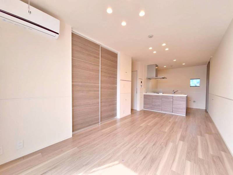 居室・リビング　★リビング／別号室写真★