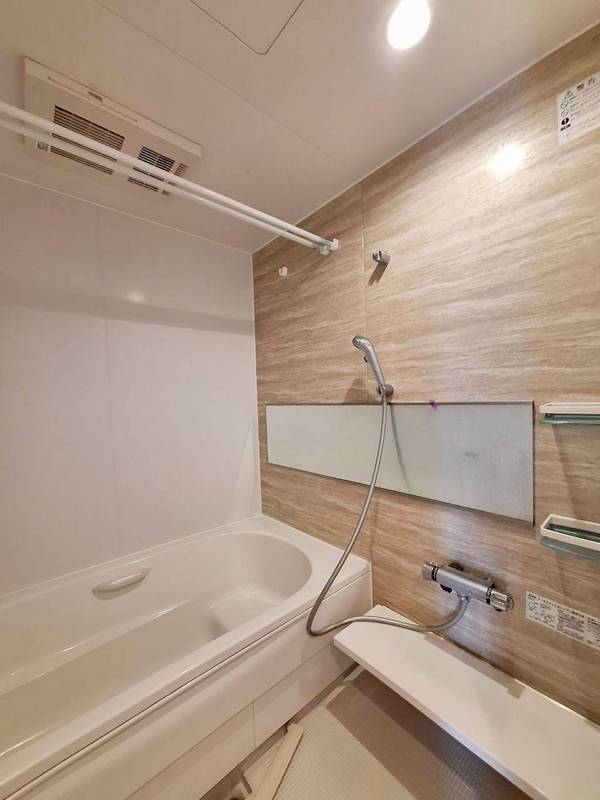 バス・シャワールーム　★追炊き・浴室乾燥機付きのお風呂／別号室写真★