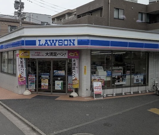 コンビニ　ローソン滝野川6丁目店（コンビニ）まで169m