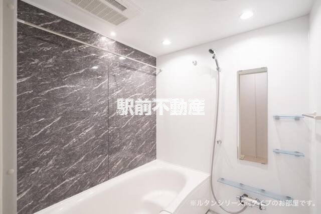 バス・シャワールーム　※類似物件の写真です。