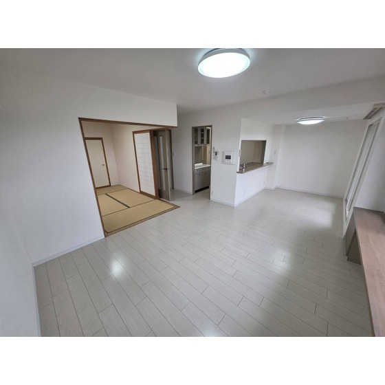 居室・リビング　リビング