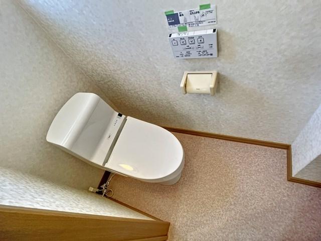 トイレ　トイレ