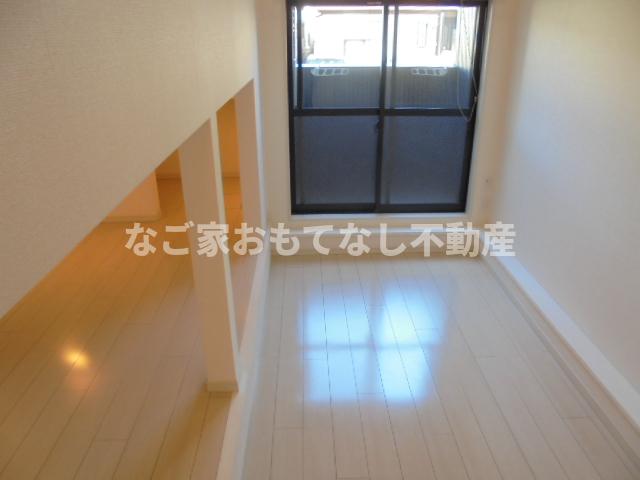 居室・リビング　モデルルーム（同型タイプ）