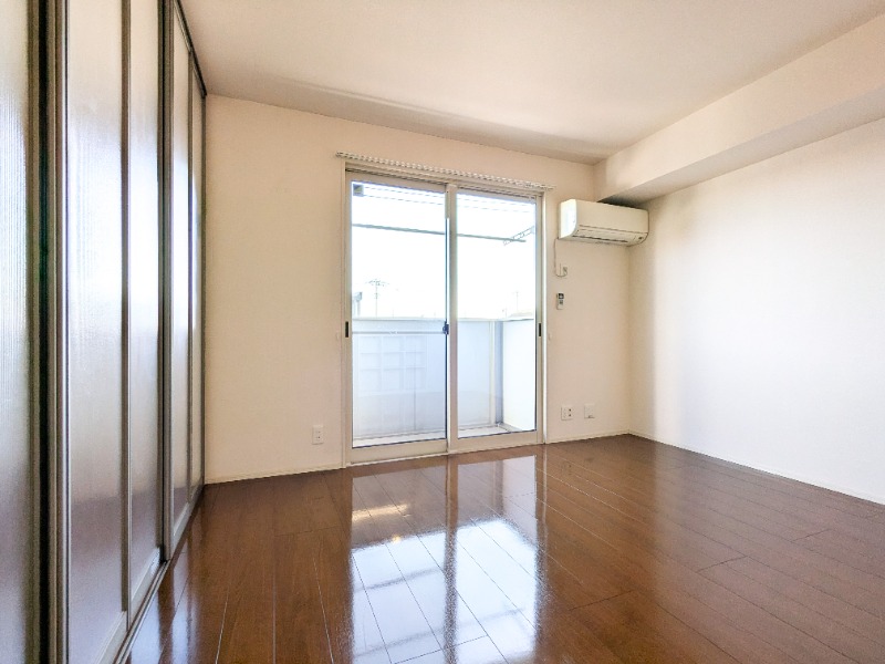 居室・リビング　図面と現状に相違がある場合には現状を優先