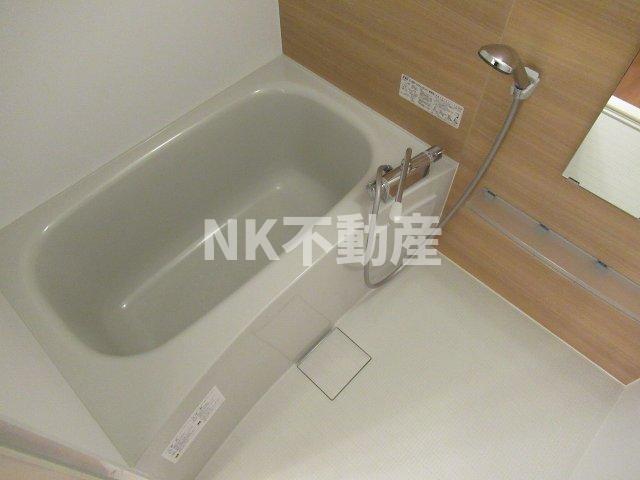バス・シャワールーム　お風呂で日々の疲れを落としましょう