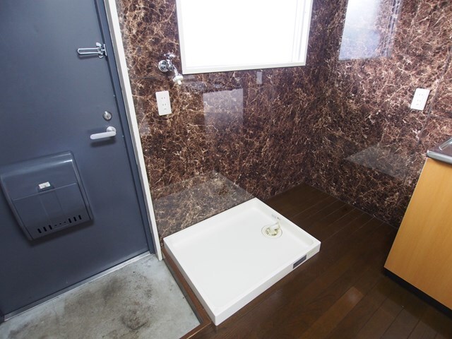 その他　洗濯機置き場